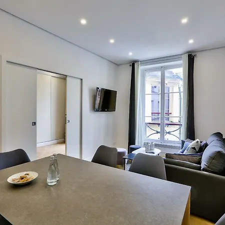 Apartment 92 - Beautiful In Montorgueil Paris